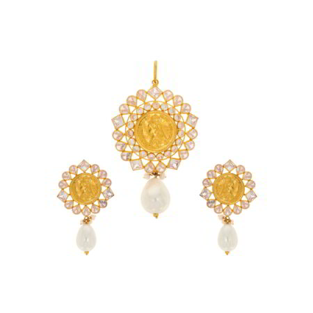 Traditional Engraved Victoria Gold Coin Gemstone Pendant Set